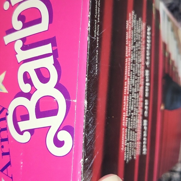 Vintage Army Gala  Barbie limited Edition in her dress blues - Picture 9 of 11